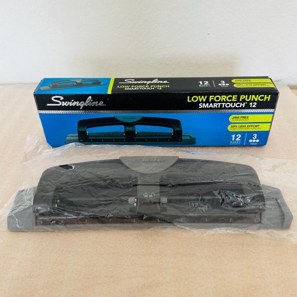 Like New 🖨 Swingline 🖨 3 Hole Punch, Hole Puncher, SmartTouch with Edge Guide - Picture 10 of 11